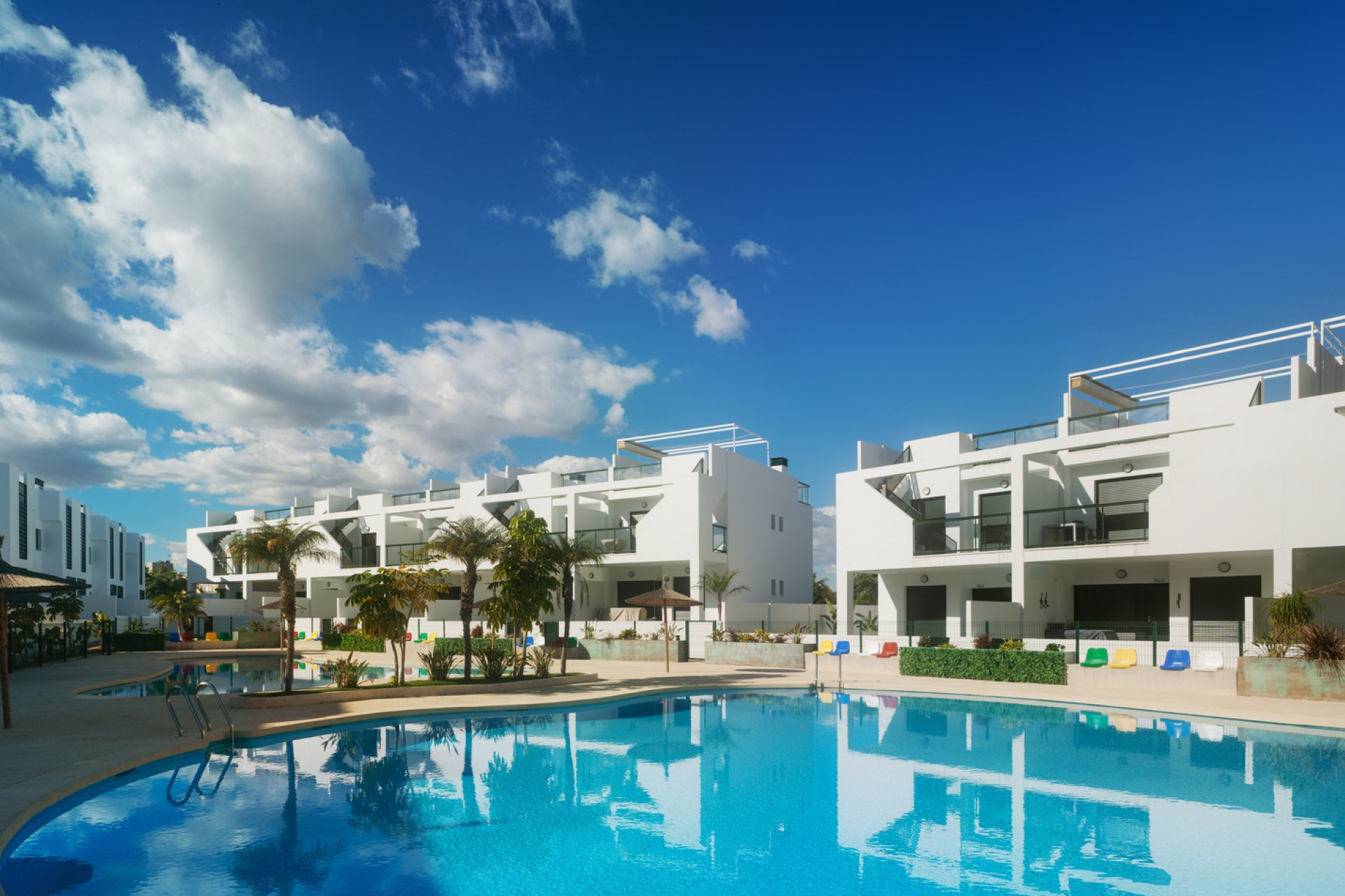 Nieuwbouw Woningen - Bungalow -Solarium -
Mil Palmeras