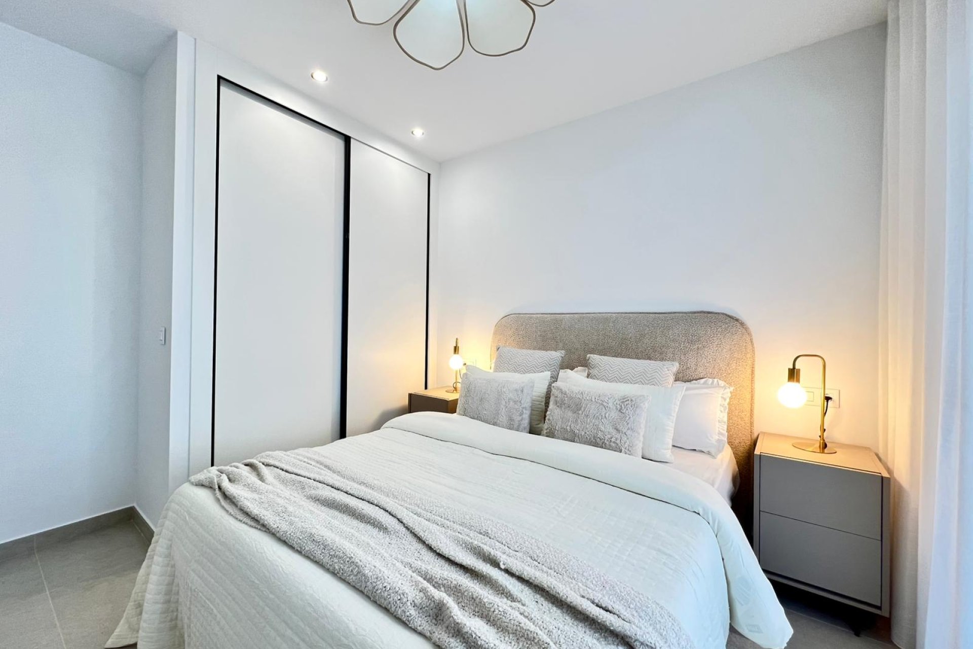 Nieuwbouw Woningen - Geschakelde woning -
Benferri