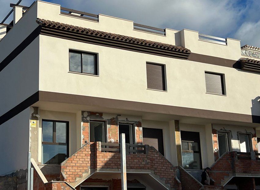Nieuwbouw Woningen - Geschakelde woning -
Portmán