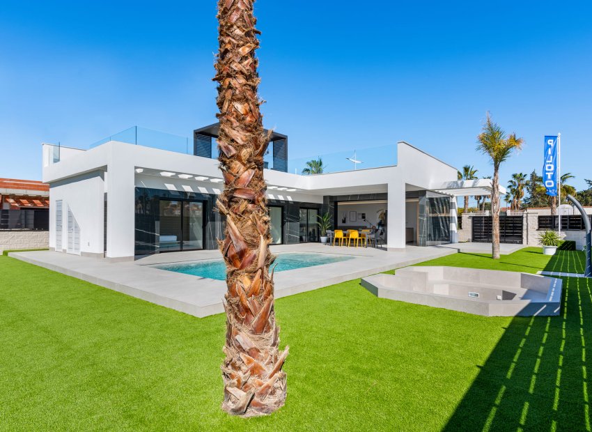 Nieuwbouw Woningen - Villa -
La Finca Golf