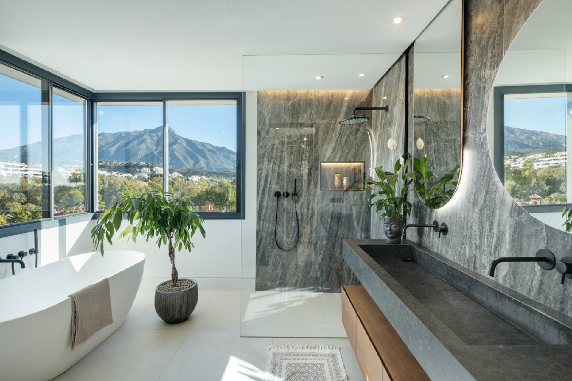 Nieuwbouw Woningen - Villa -
Marbella