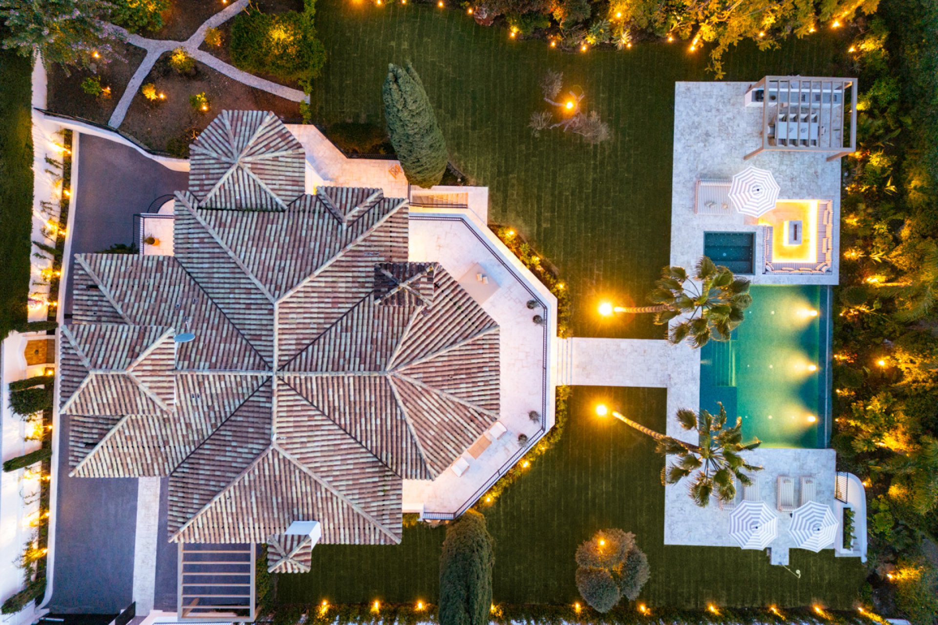 Nieuwbouw Woningen - Villa -
Marbella