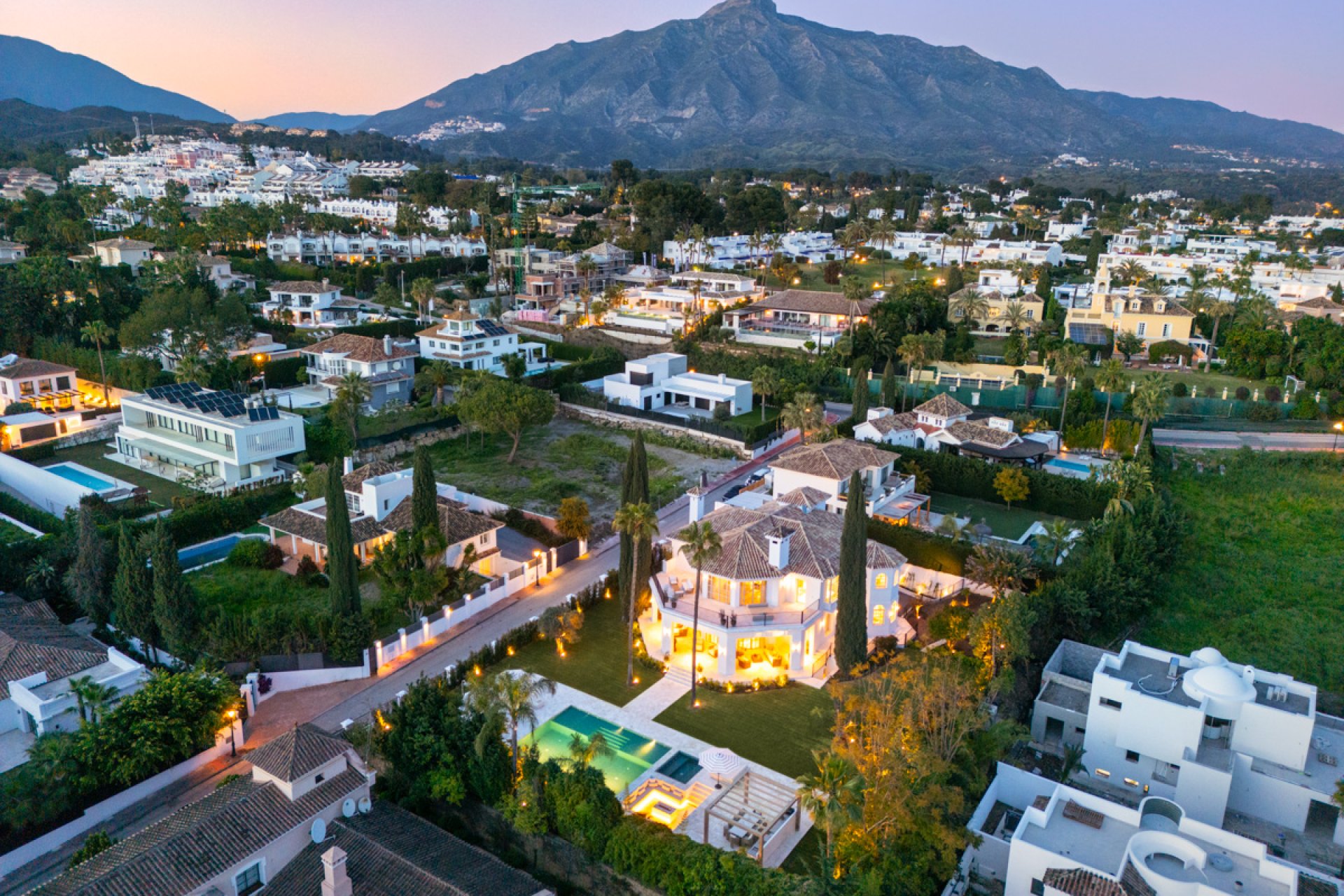 Nieuwbouw Woningen - Villa -
Marbella