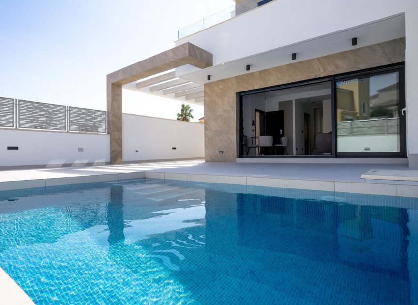 Nieuwbouw Woningen - Villa -
San Miguel de Salinas - El Galán