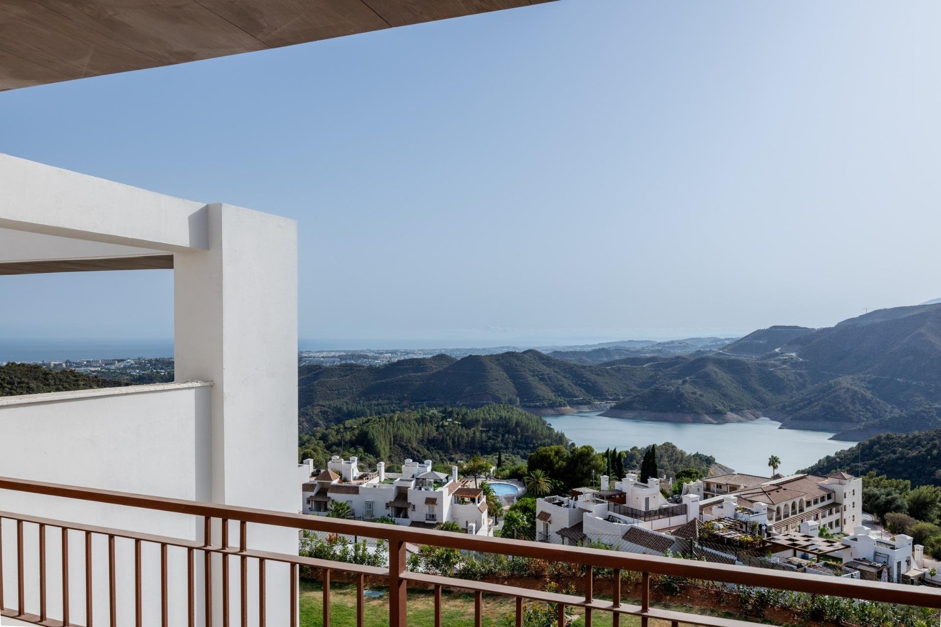 Obra nueva - Adosado -
Istán - Cerros De Los Lagos