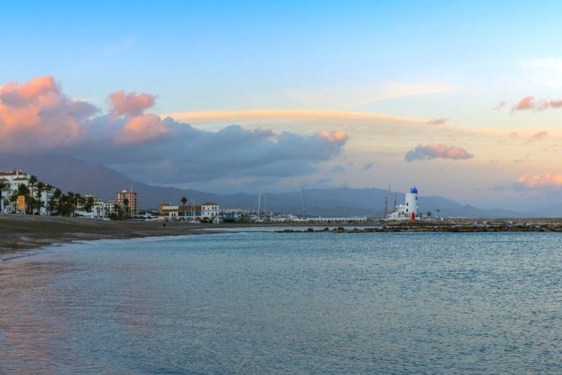 Obra nueva - Adosado -
Manilva - Punta Chullera