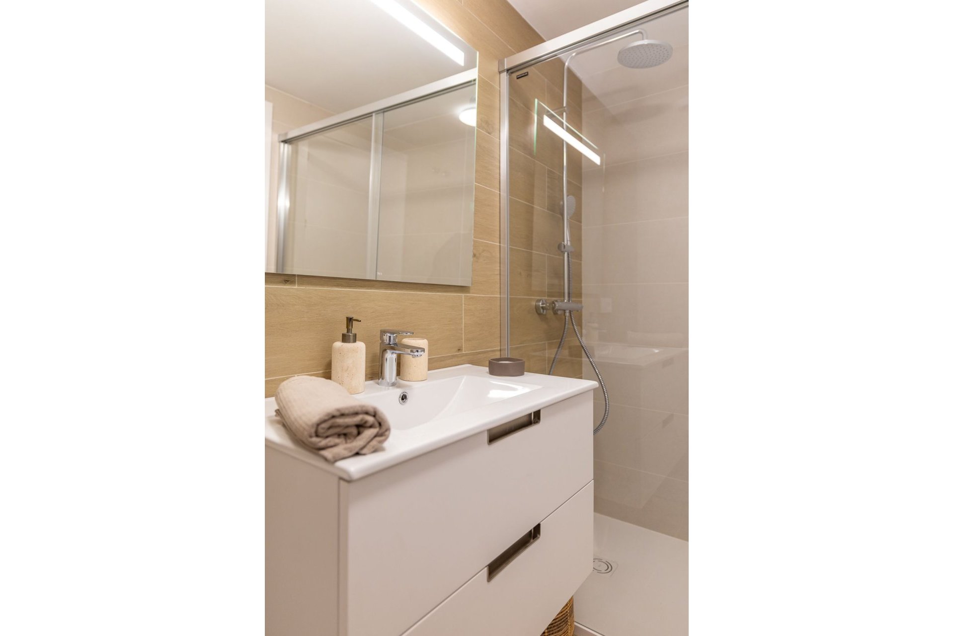 Obra nueva - Apartamento / piso -
Calpe