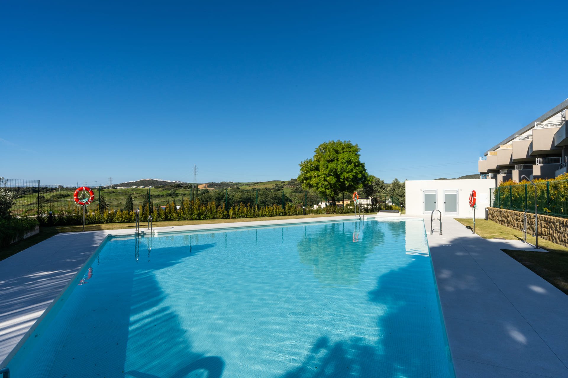 Obra nueva - Apartamento / piso -
Estepona