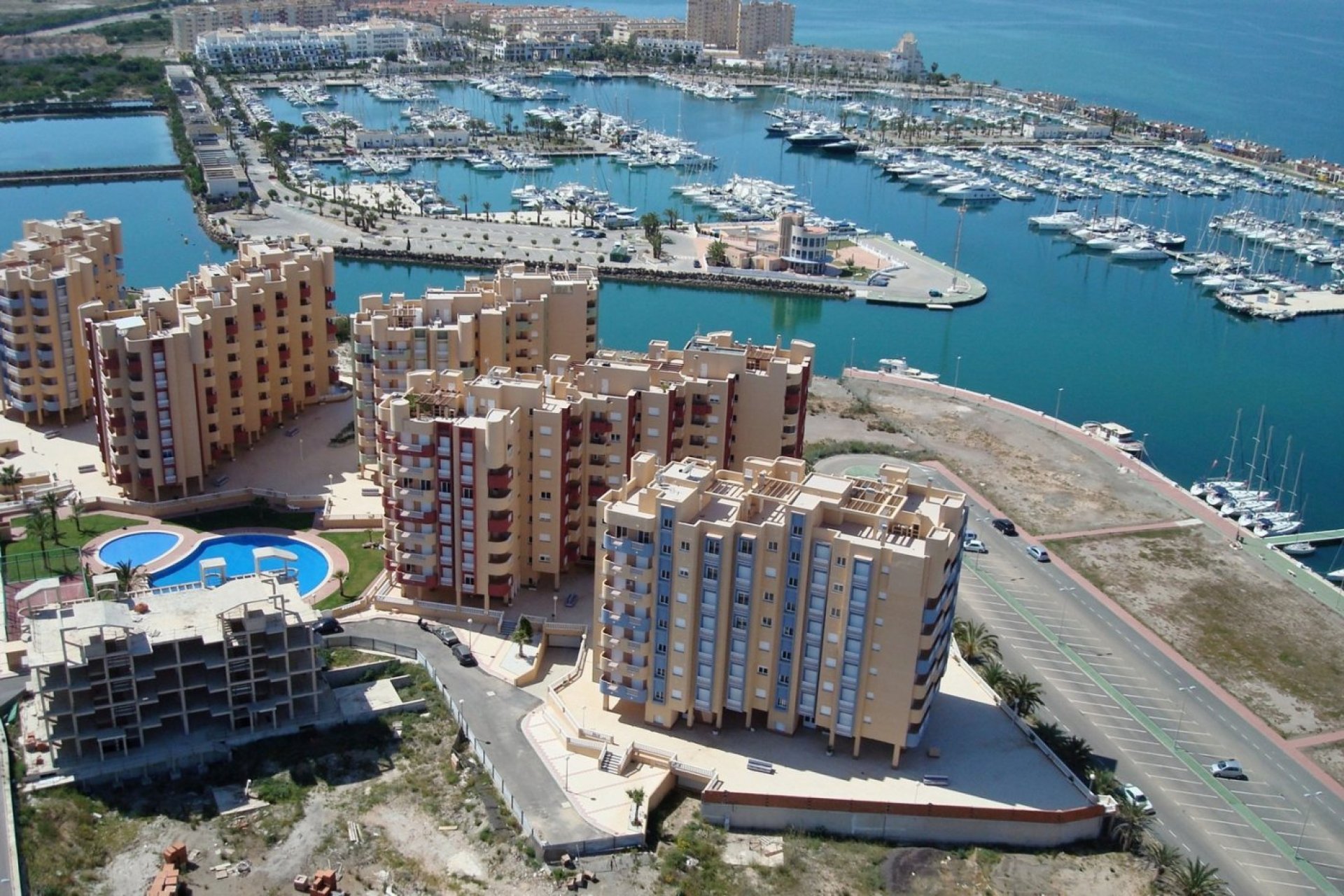 Obra nueva - Apartamento / piso -
La Manga del Mar Menor - La Manga