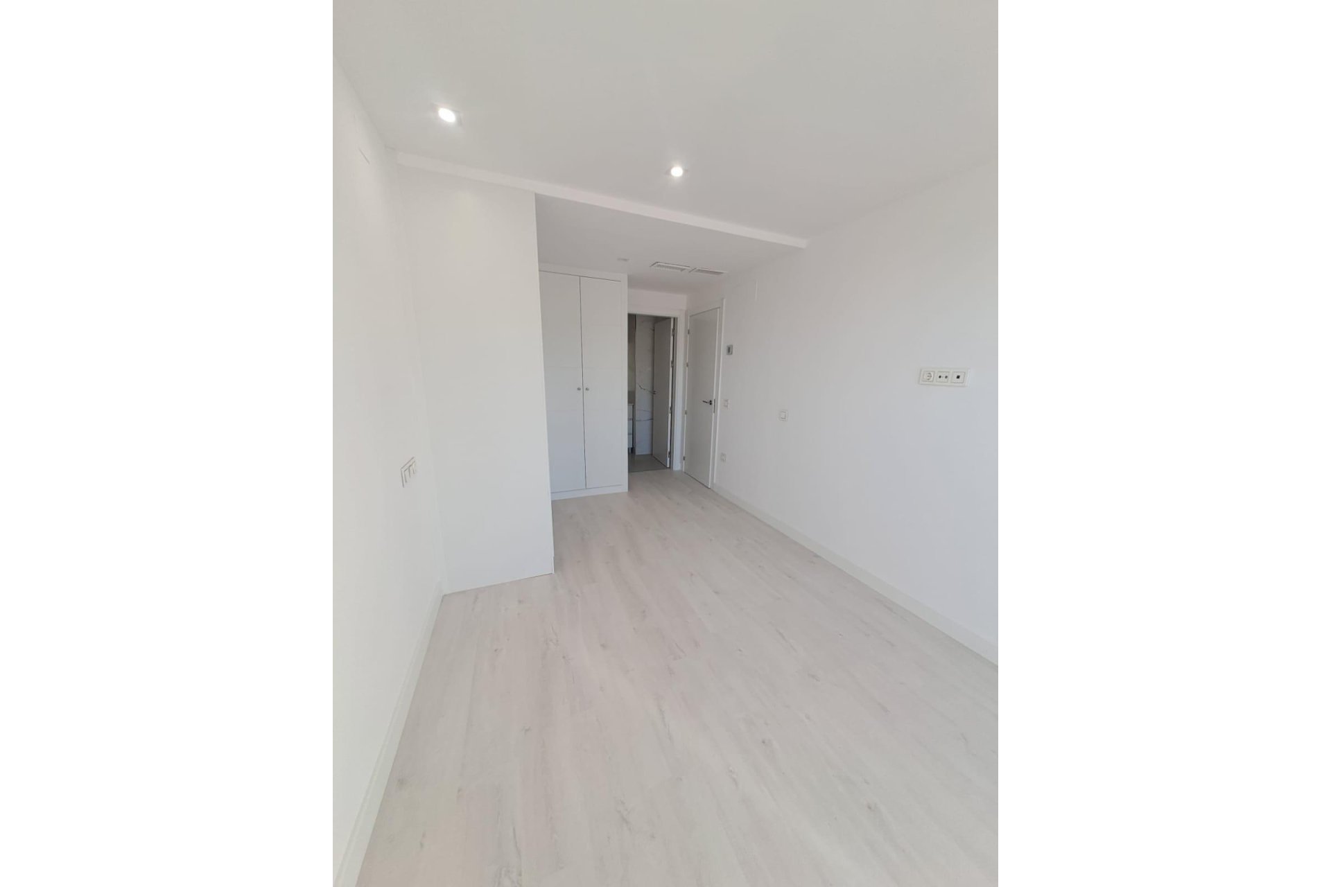 Obra nueva - Apartamento / piso -
Rincón de la Victoria - Torre de Benagalbón