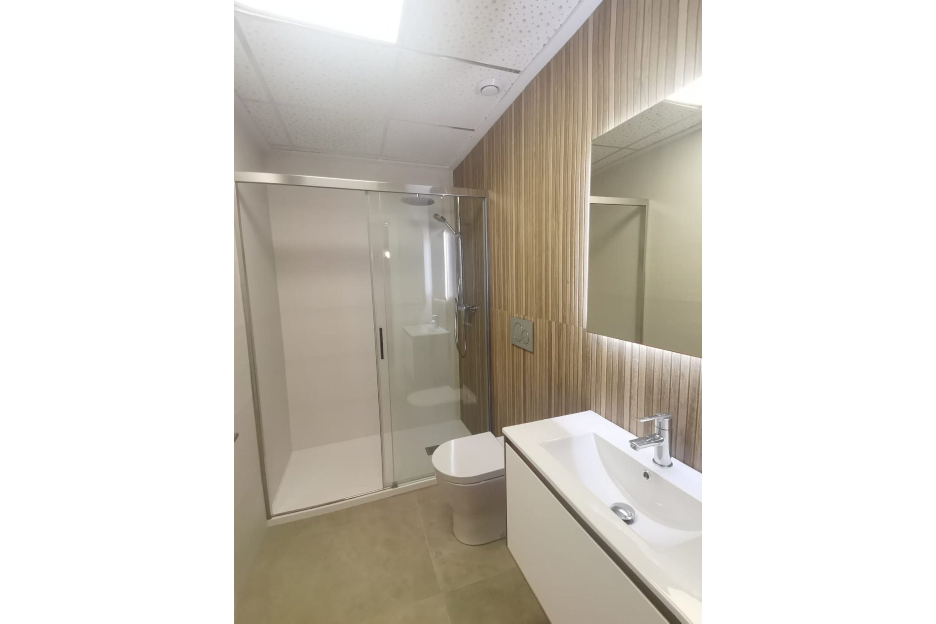 Obra nueva - Apartamento / piso -
Torrevieja