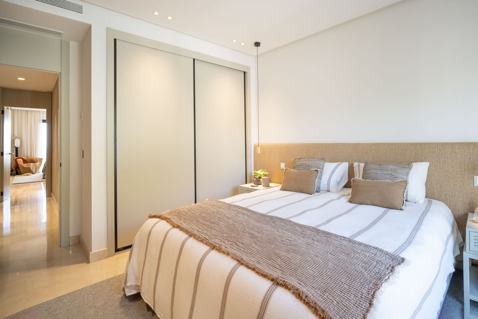 Obra nueva - Ático -
Benahavís