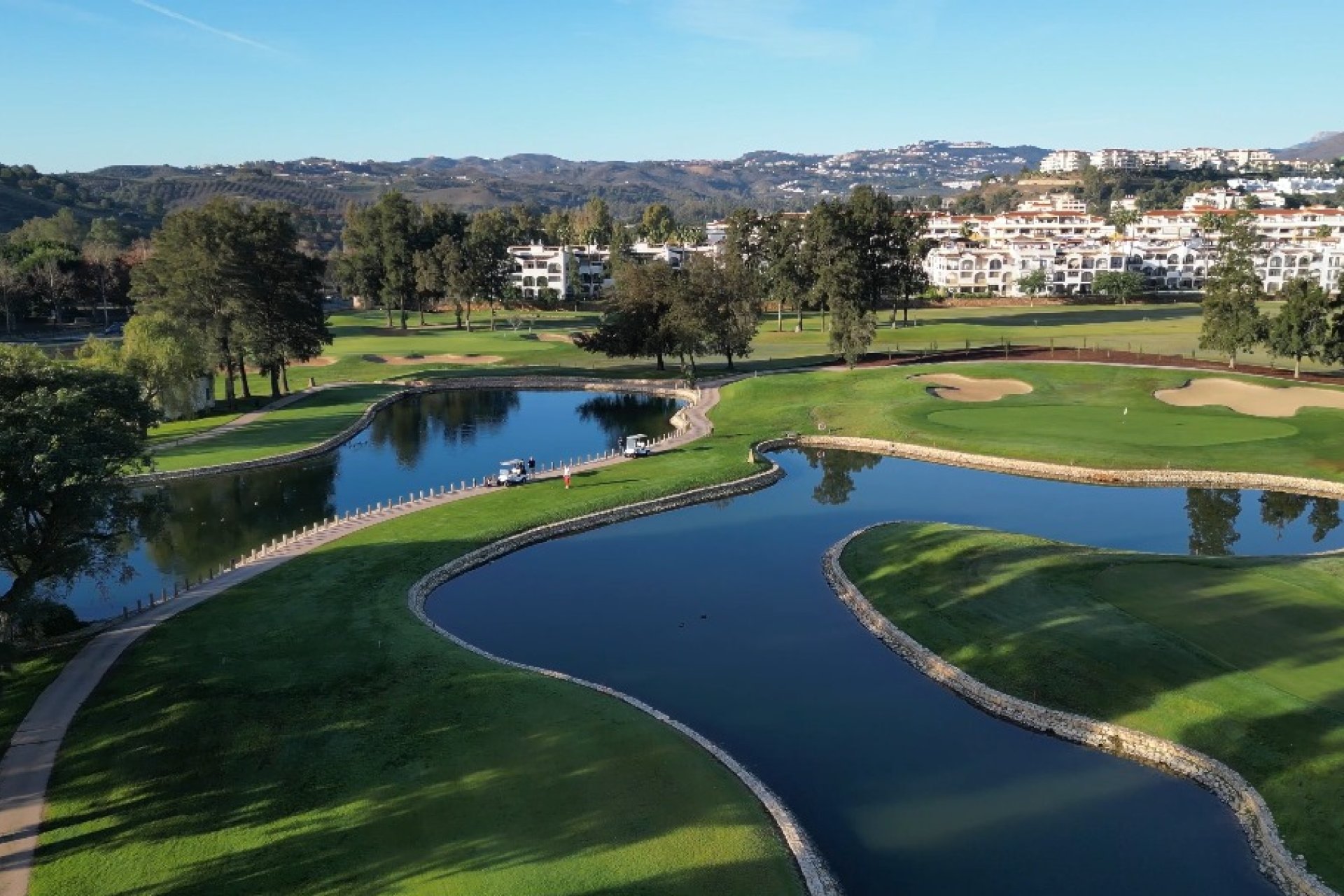 Obra nueva - Ático -
Las Lagunas de Mijas