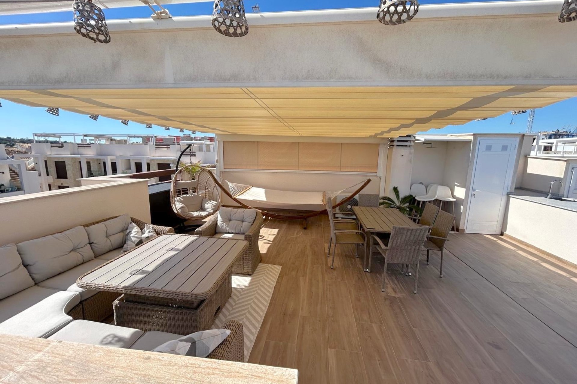 Obra nueva - Ático -
Torrevieja