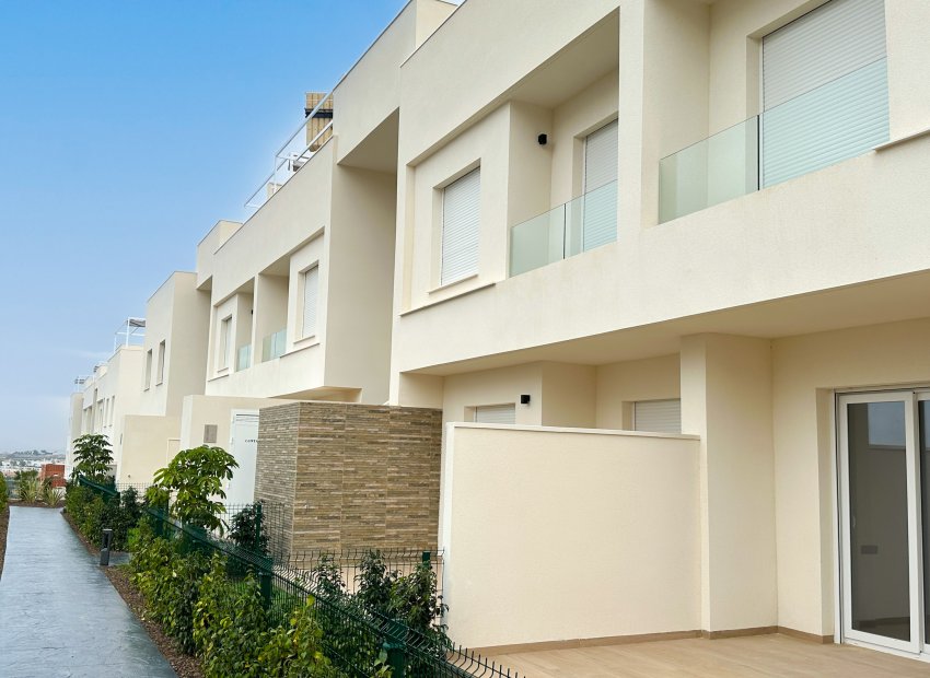 Obra nueva - Bungalow - Solarium -
La Finca Golf