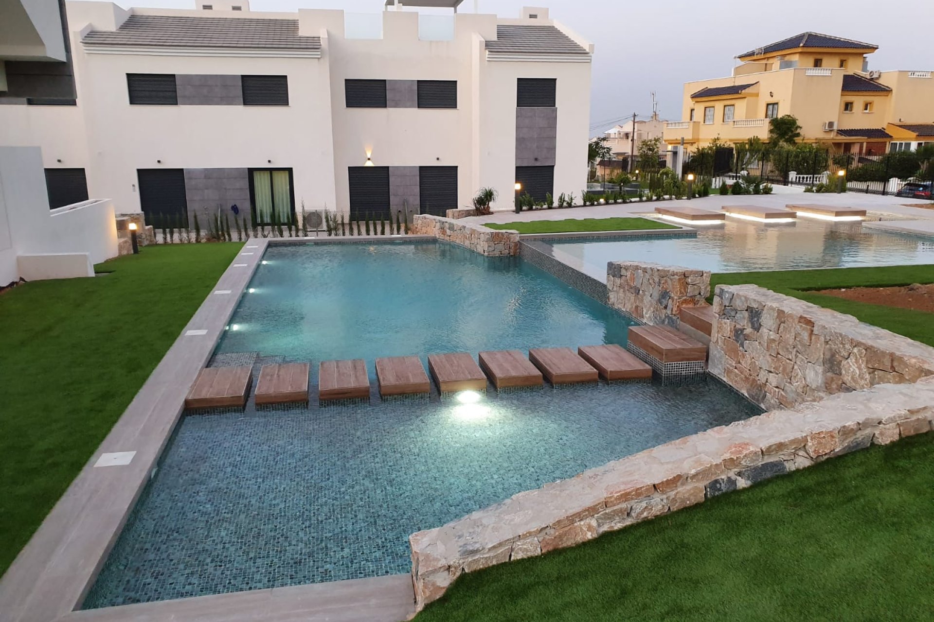 Obra nueva - Bungalow - Solarium -
Torrevieja