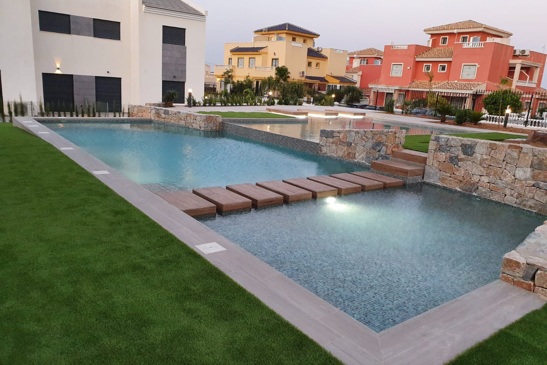 Obra nueva - Bungalow - Solarium -
Torrevieja