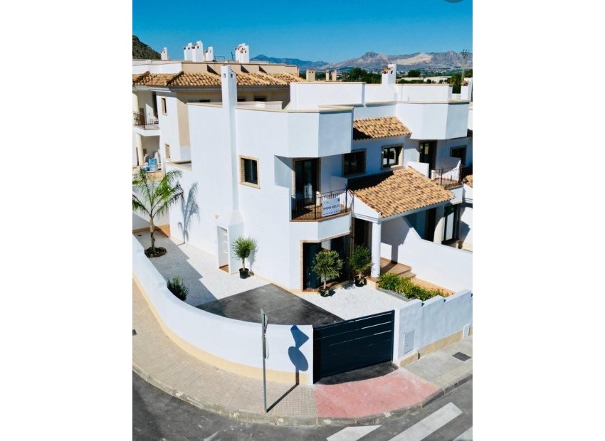 Obra nueva - Casa Adosada -
Cox