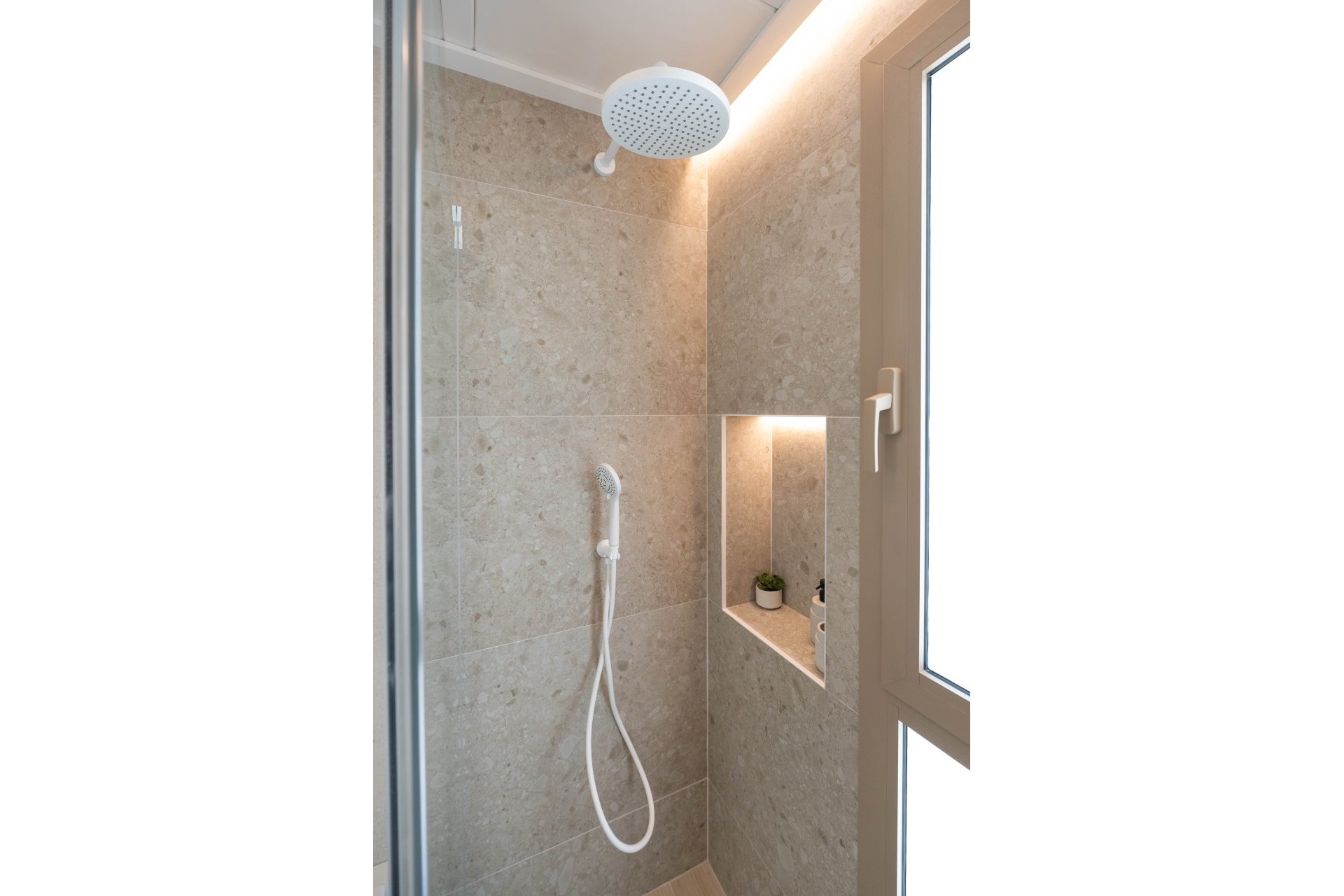 Obra nueva - Casa Adosada -
Los Alcazares - Los Alcázares