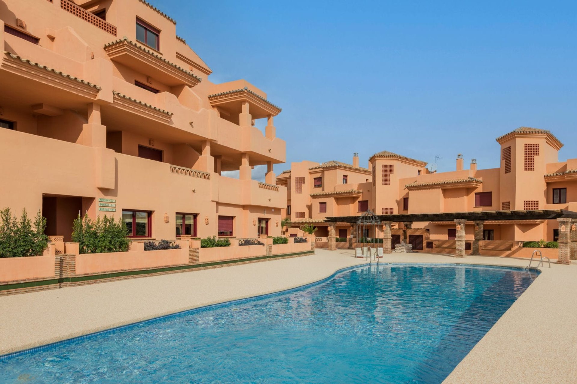 Obra nueva - ground-floor -
Benahavís