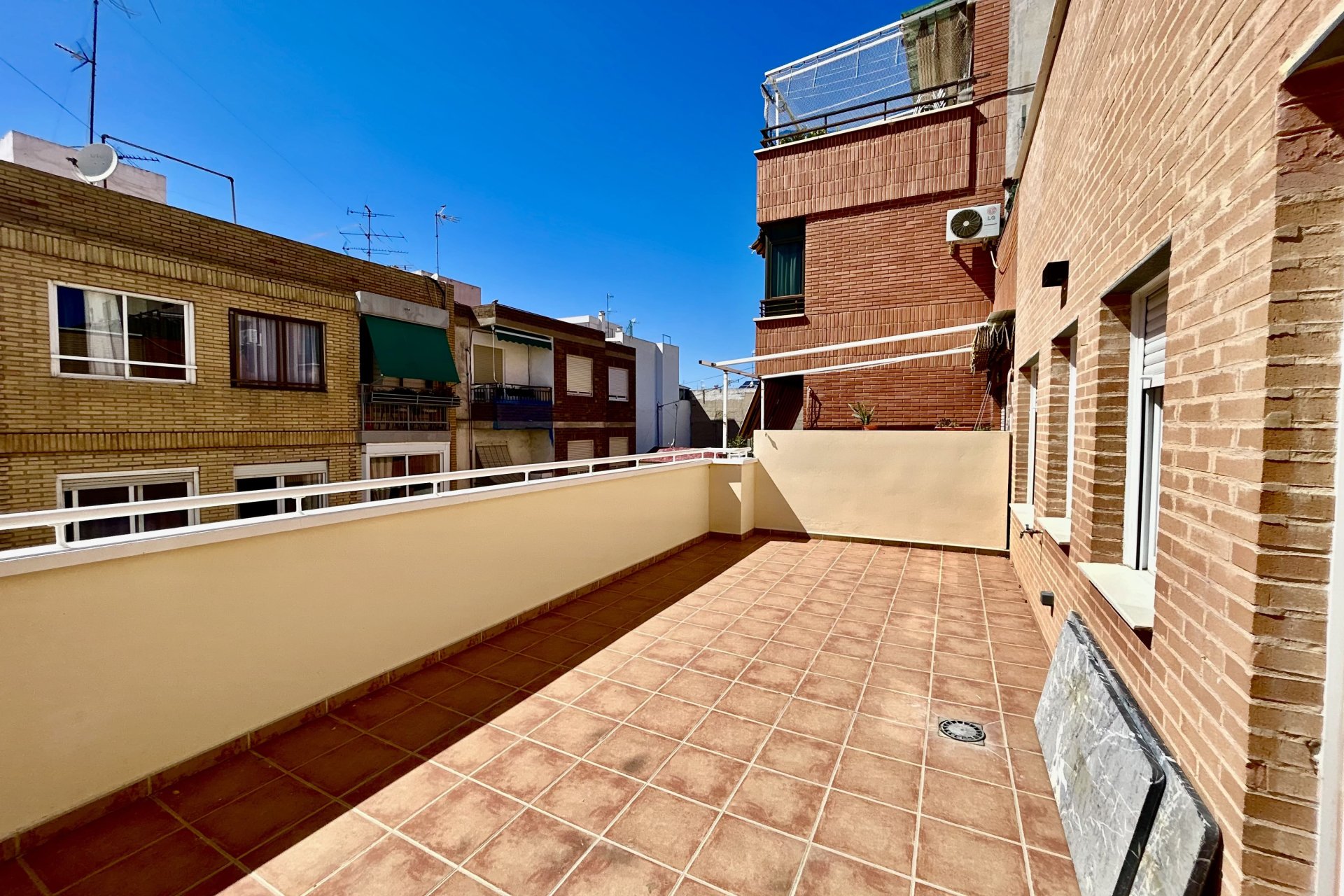 Obra nueva - Piso - Planta baja -
Alicante - Alicante (Alacant)