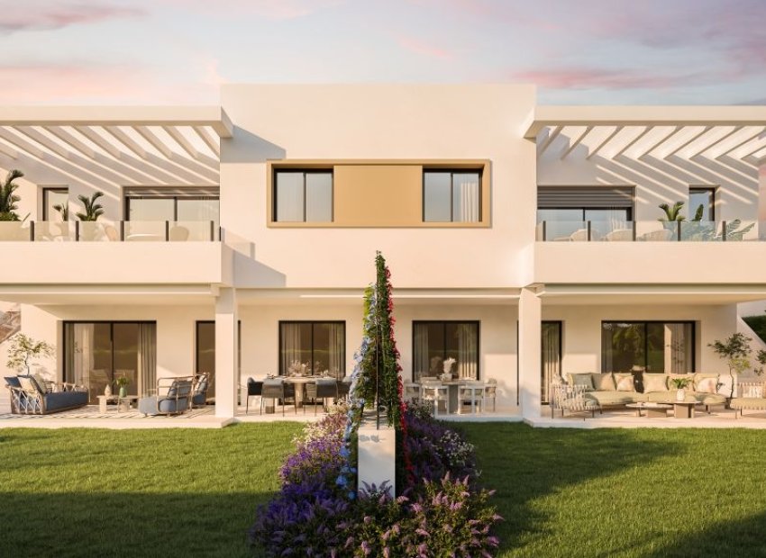 Obra nueva - Villa /Adosado -
Estepona