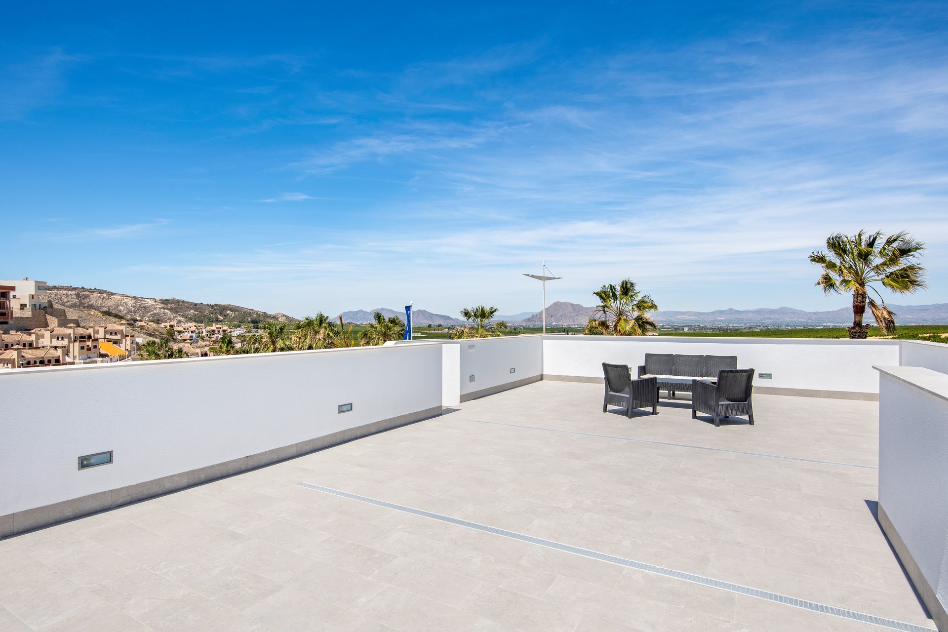 Obra nueva - Villa -
Algorfa - La Finca Golf
