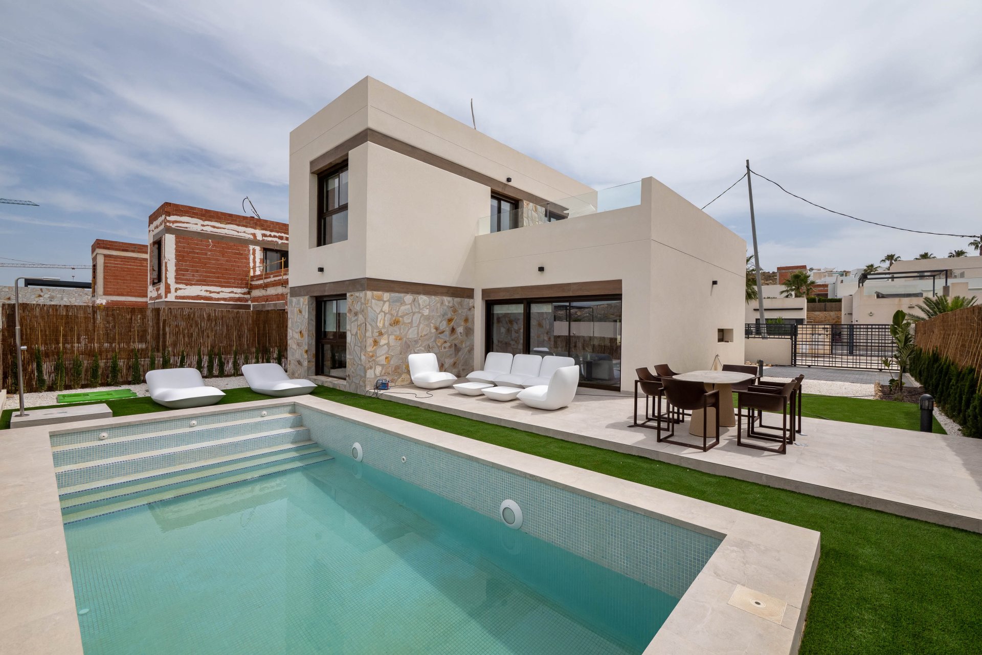 Obra nueva - Villa -
Algorfa - La Finca Golf