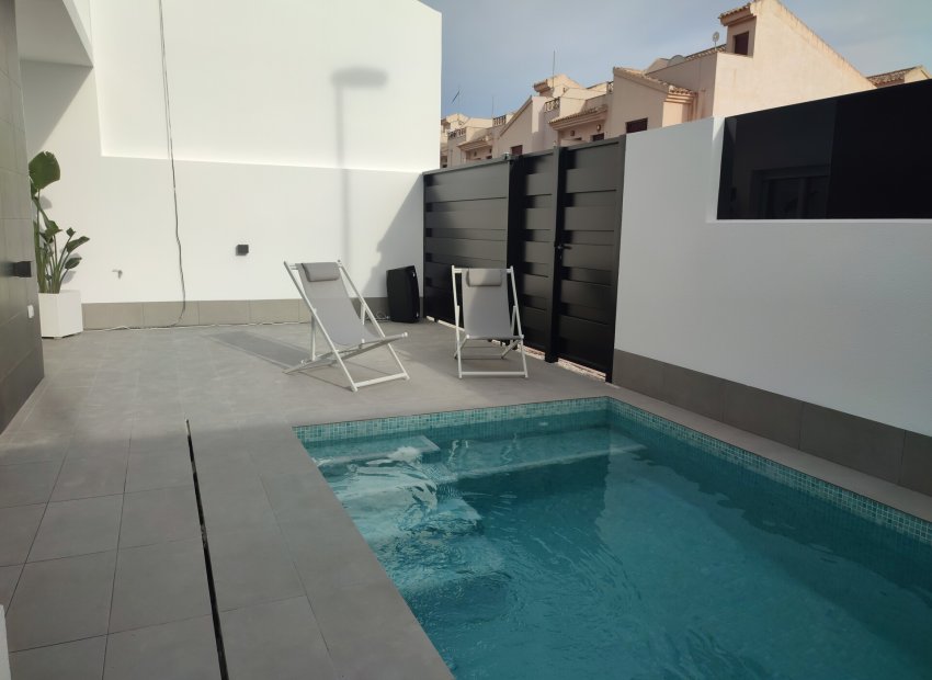 Obra nueva - Villa -
Balsicas