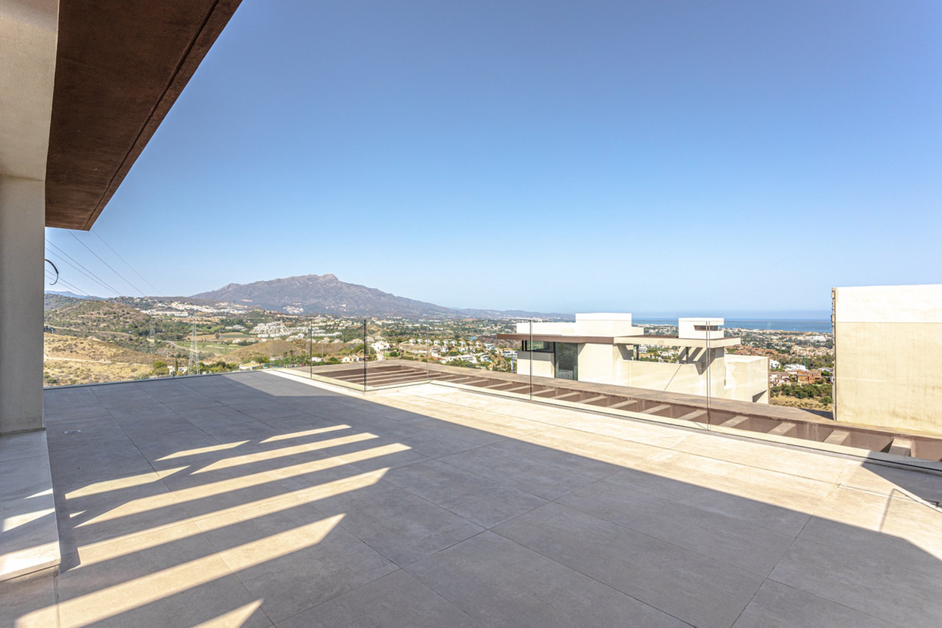 Obra nueva - Villa -
Benahavís