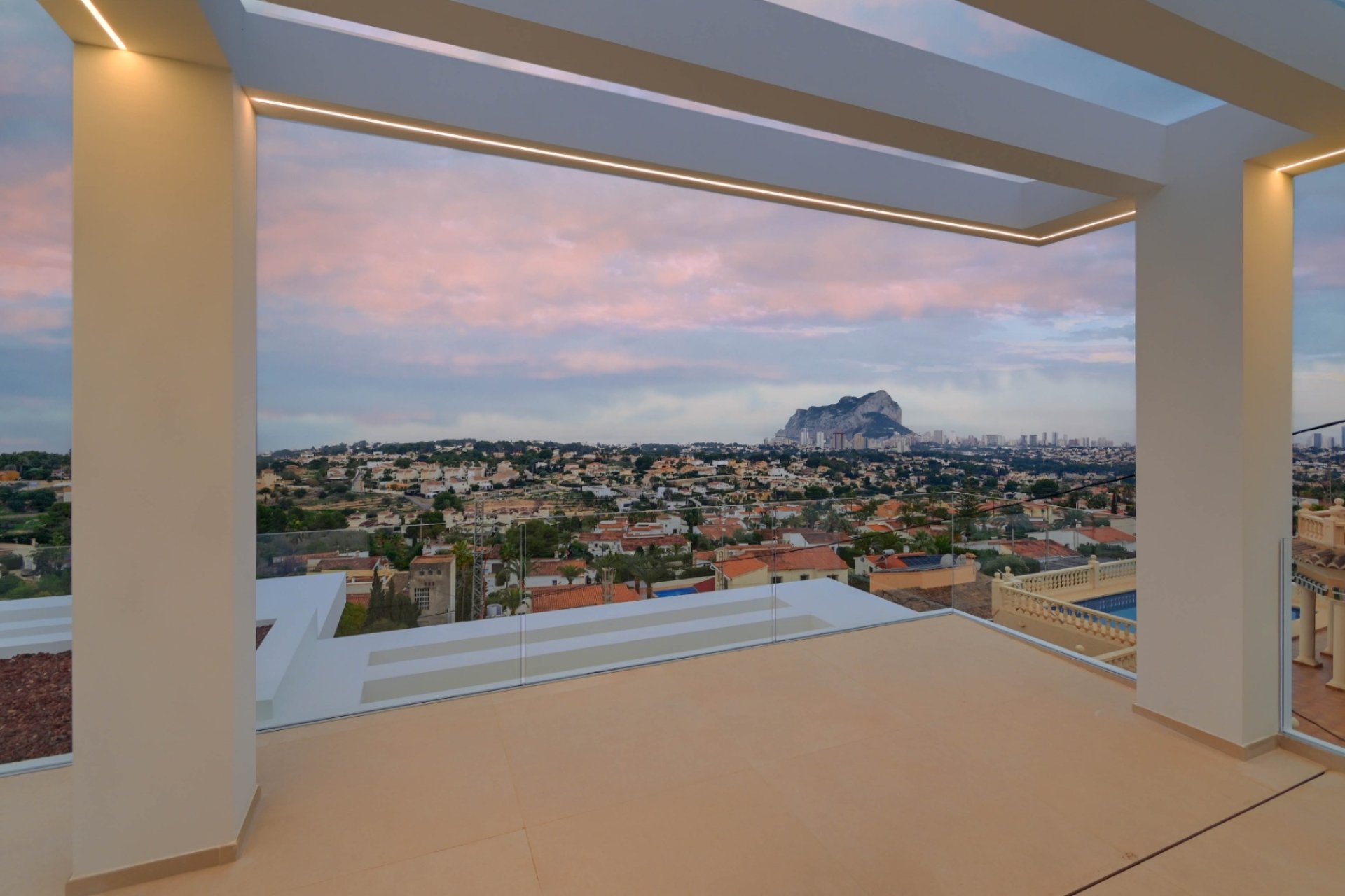 Obra nueva - Villa -
Calpe