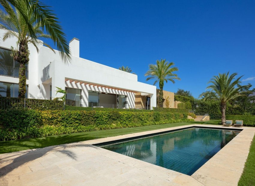 Obra nueva - Villa -
Casares - Pedregales