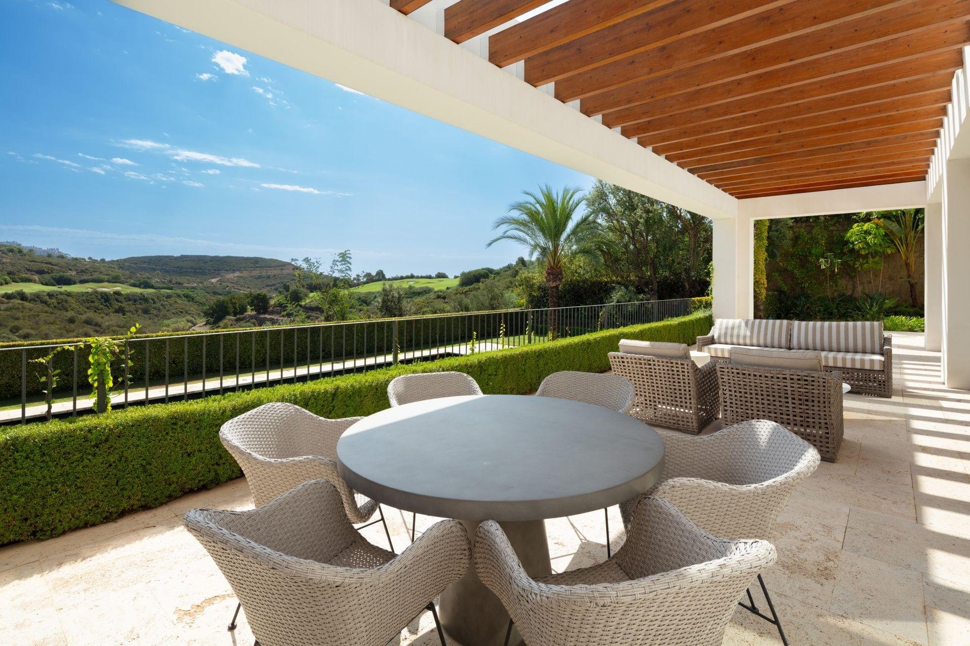 Obra nueva - Villa -
Casares - Pedregales