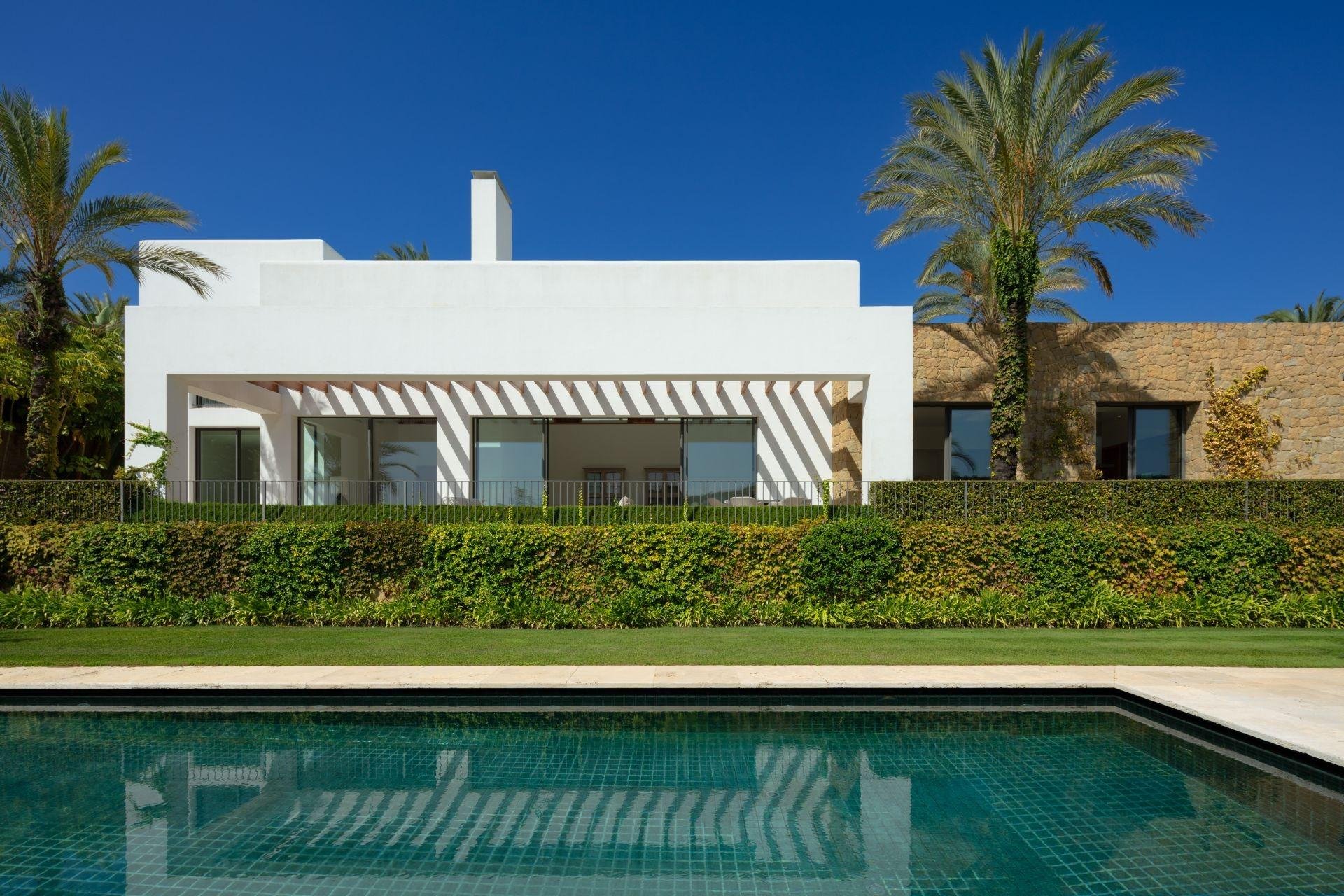 Obra nueva - Villa -
Casares - Pedregales