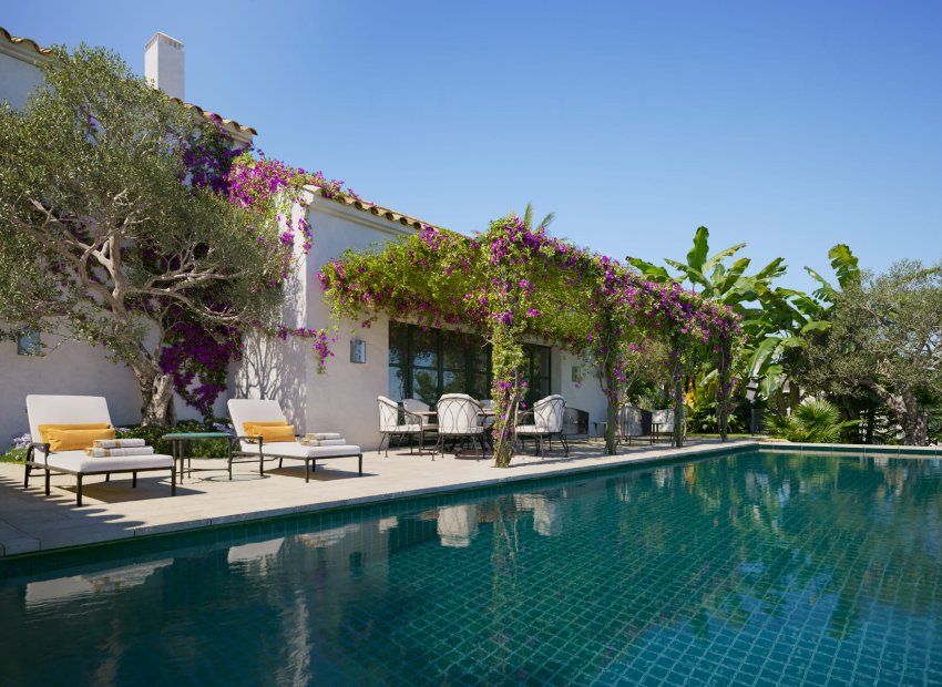 Obra nueva - Villa -
Casares