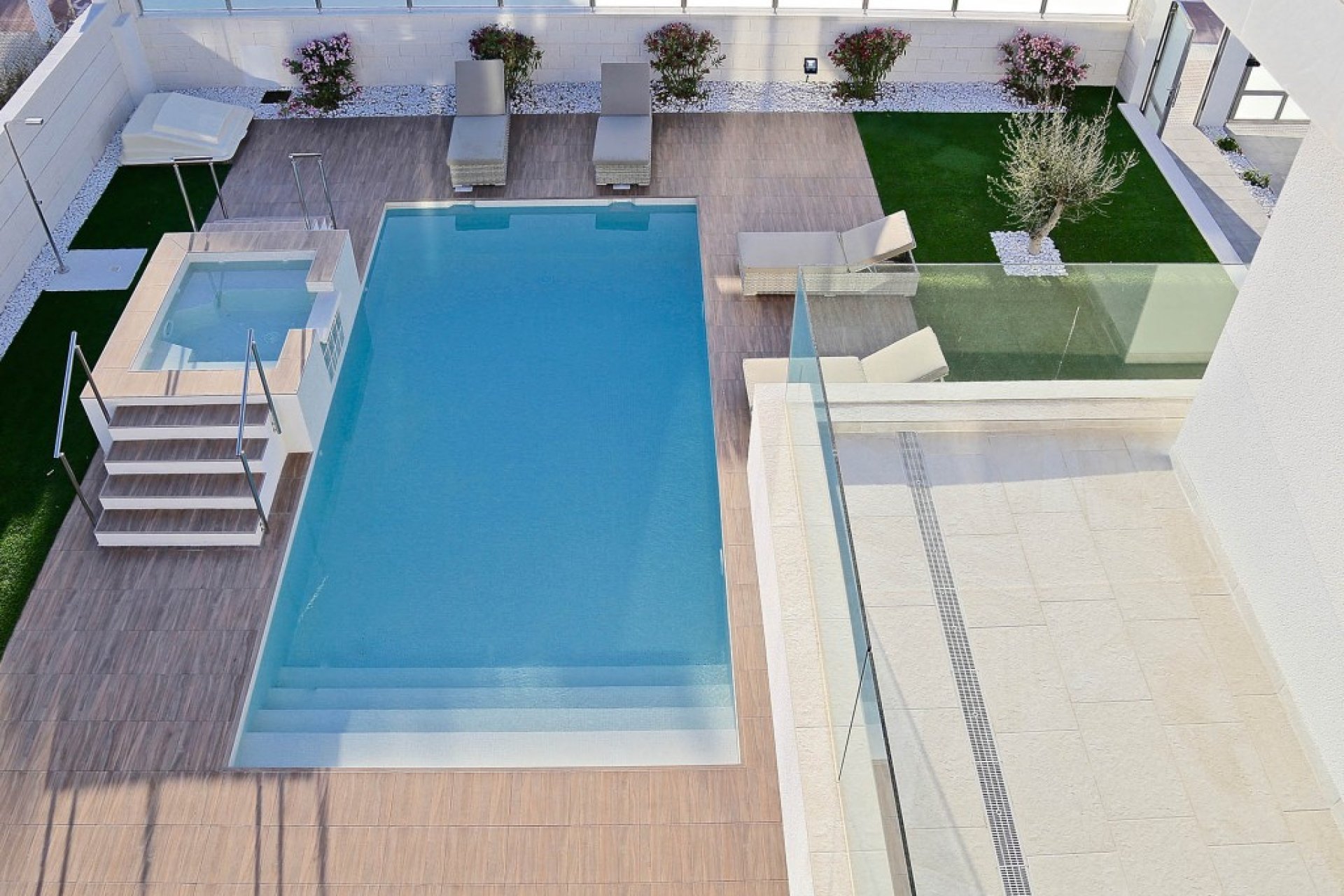 Obra nueva - Villa -
Dehesa De Campoamor