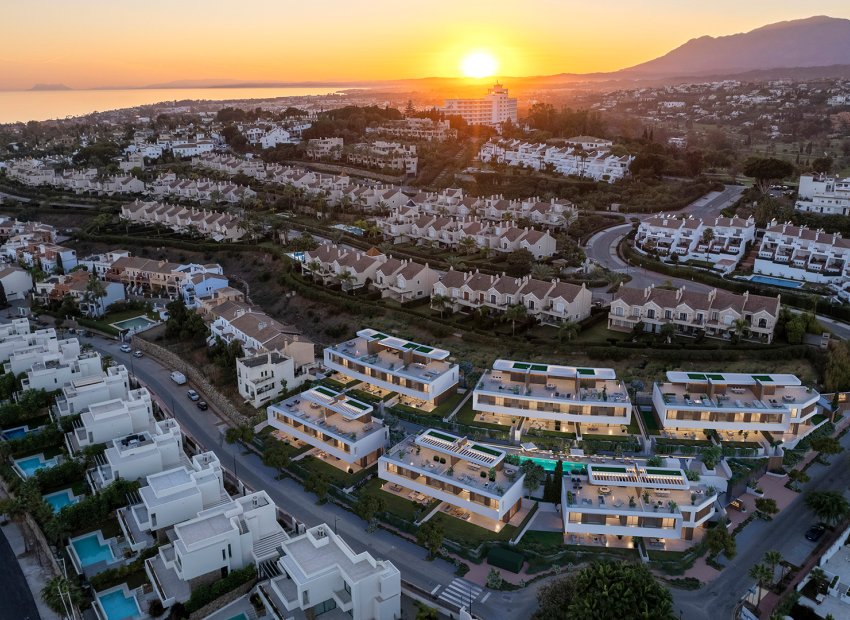 Obra nueva - Villa -
Estepona