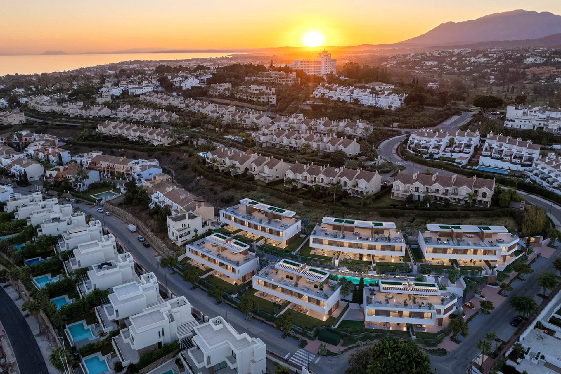 Obra nueva - Villa -
Estepona