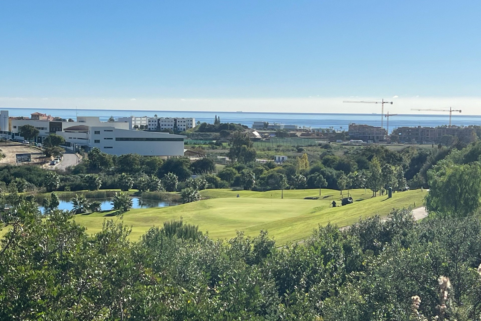 Obra nueva - Villa -
Estepona