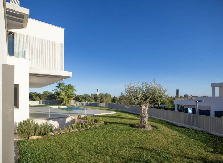 Obra nueva - Villa -
Finestrat