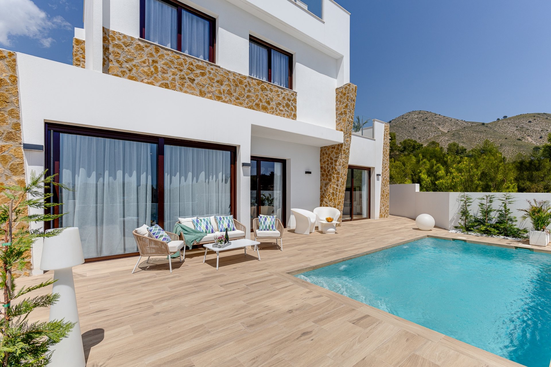 Obra nueva - Villa -
Finestrat
