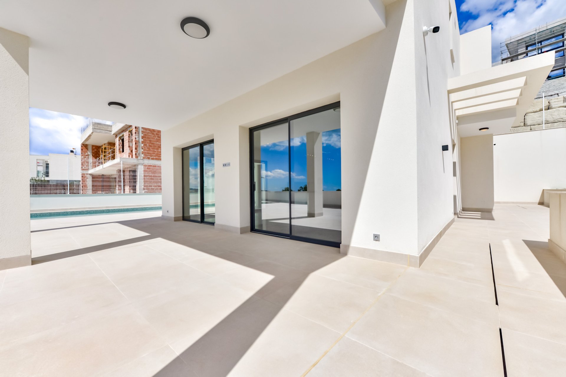 Obra nueva - Villa -
Finestrat