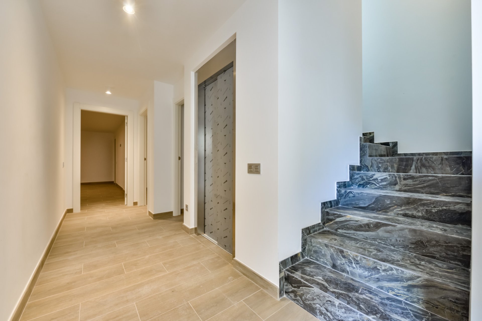 Obra nueva - Villa -
Finestrat