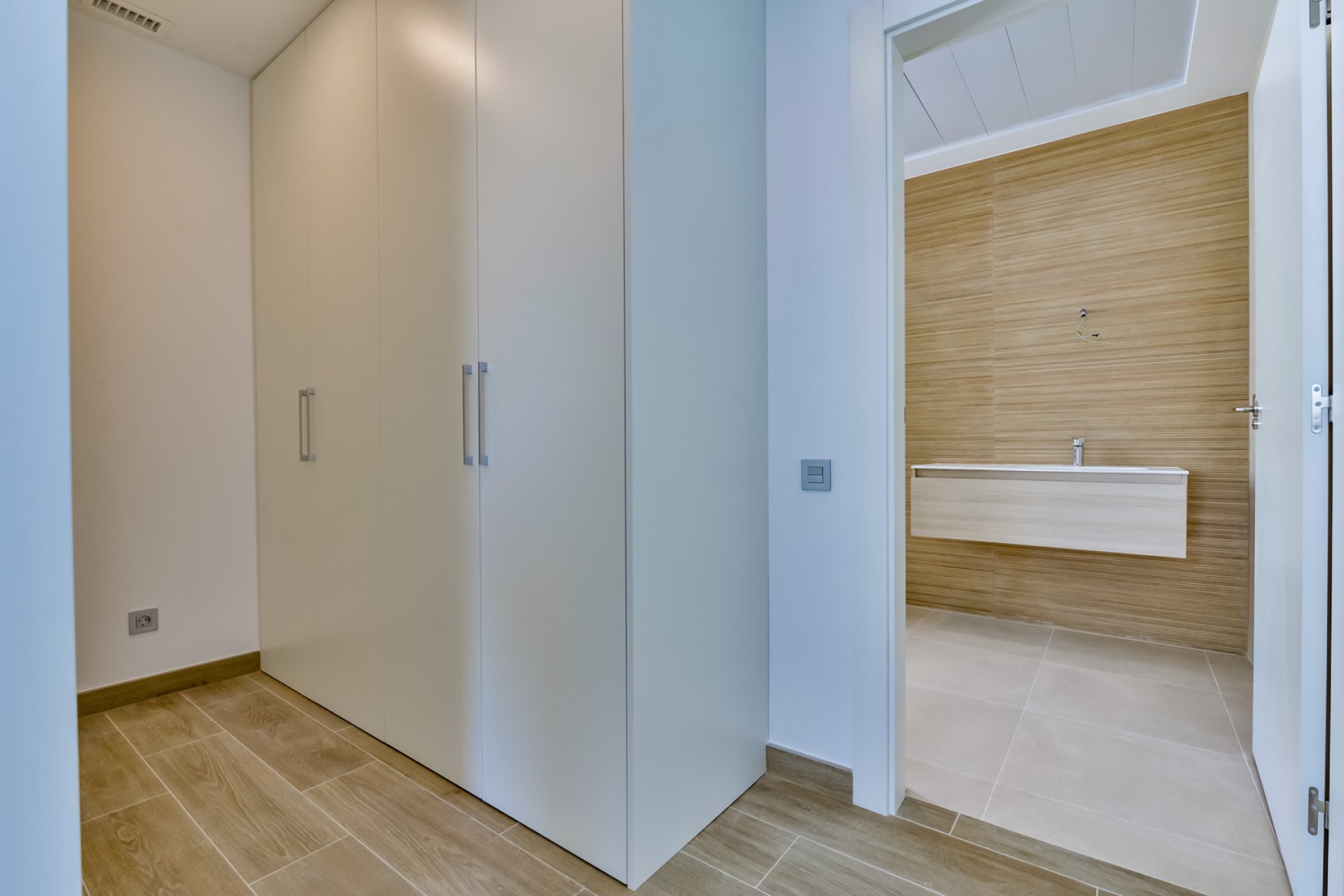 Obra nueva - Villa -
Finestrat