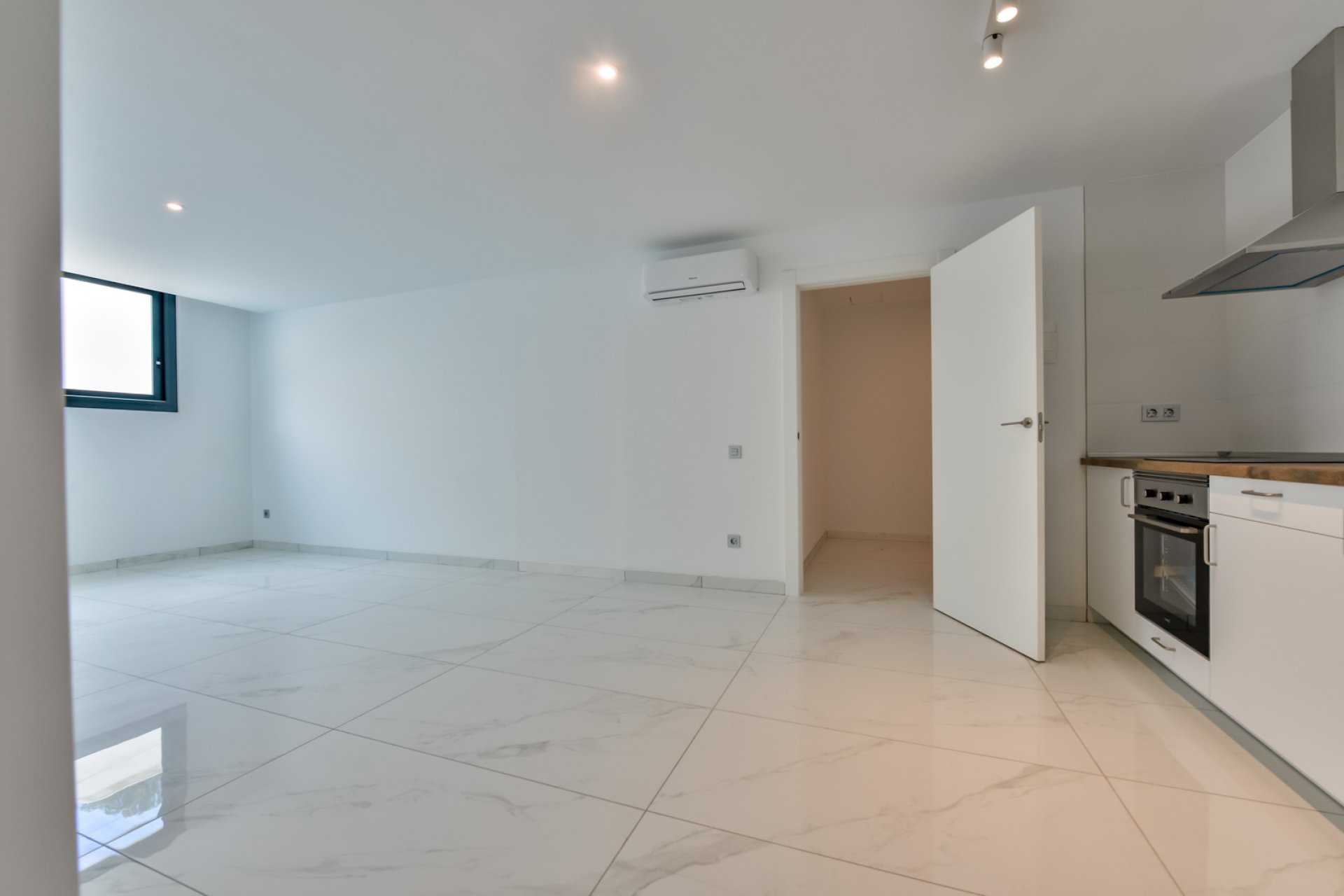 Obra nueva - Villa -
Finestrat