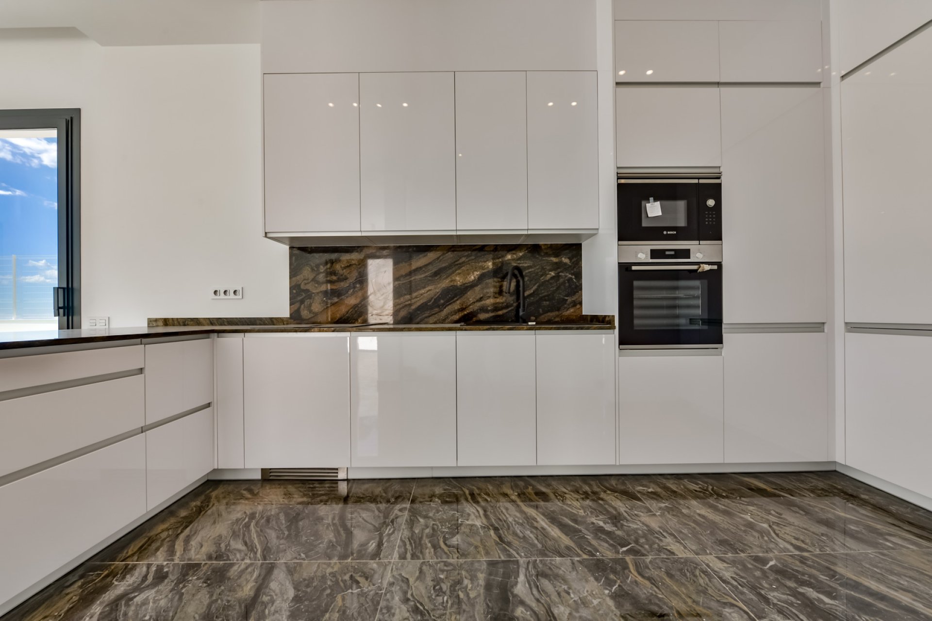 Obra nueva - Villa -
Finestrat