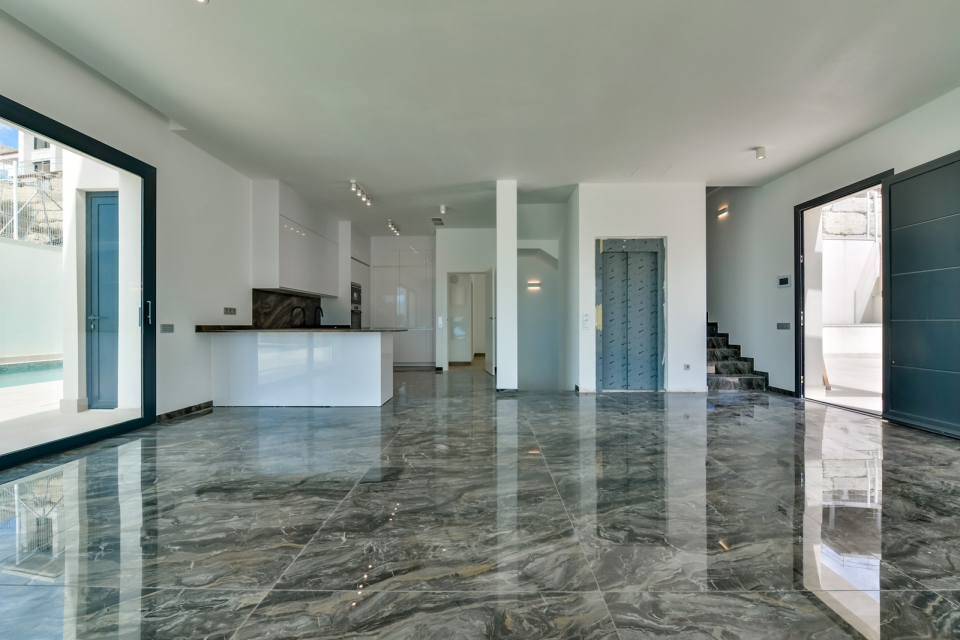 Obra nueva - Villa -
Finestrat