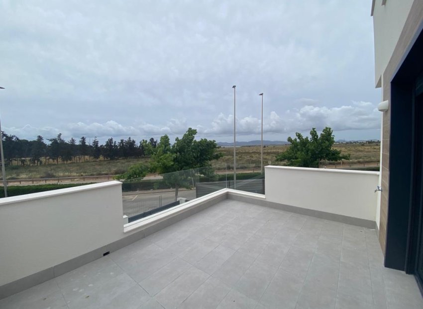 Obra nueva - Villa -
Los Alcazares - Los Alcázares