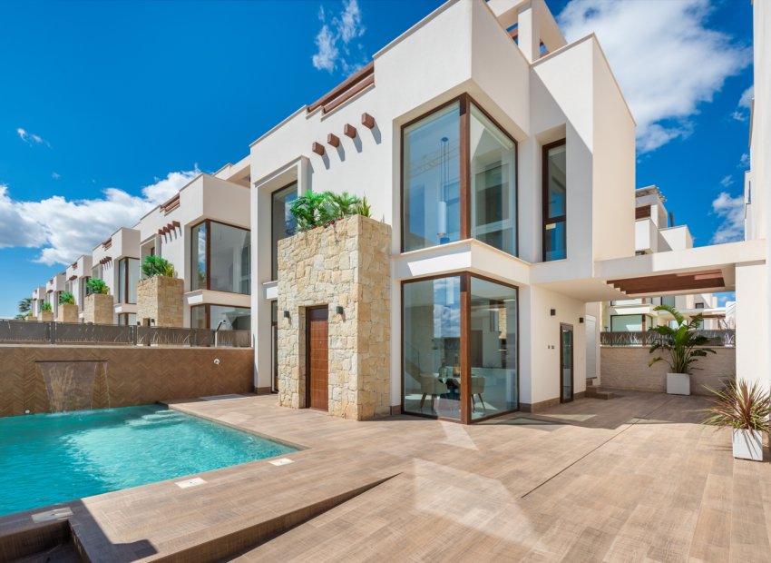 Obra nueva - Villa -
Los Montesinos
