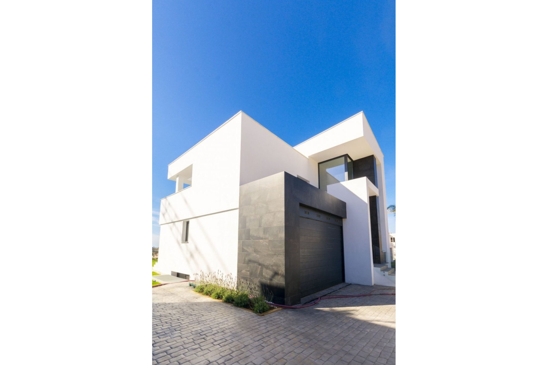 Obra nueva - Villa -
Málaga - Limonar